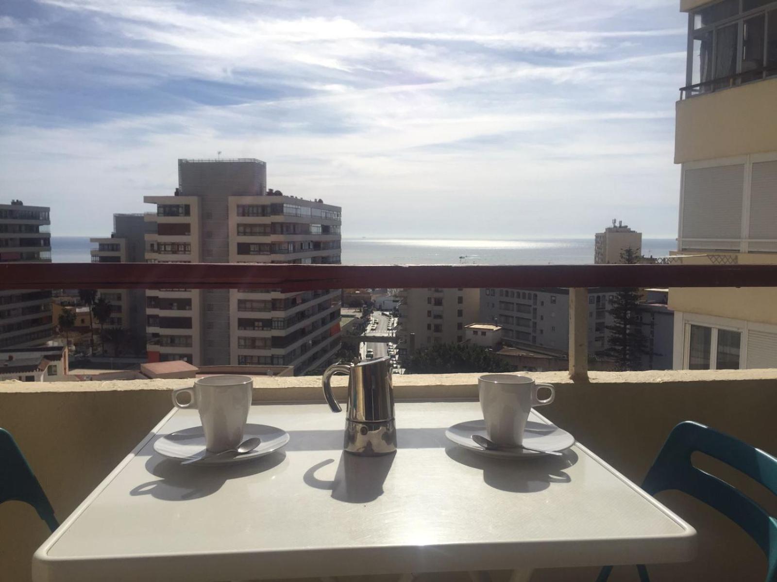 Apartamento En El Centro De Торемолинос Екстериор снимка